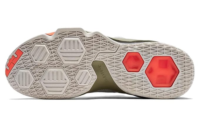 Nike LeBron 13 Low Phantom 849783-002 42 gray