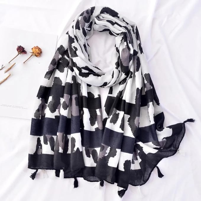 Dames Sjaal - Luxe Accessoire - Stijlvol Aankleden - Bloemenprint - One Size - Wit