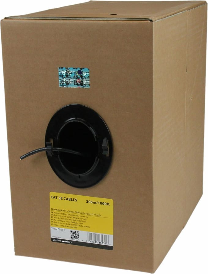 StarTech.com 1000 ft Bulk Roll of Black CMR Cat5e Solid UTP Riser Cable - bulk cable - 304.9 m - black - Zwart - 304m
