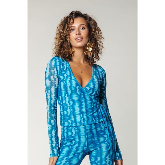 Colourful Rebel Winona Tie Dye Mesh Wrap Top Light Turquoise Größe: S | Blusen Outlet | Damen | Cyan