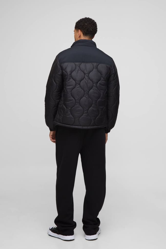 Regular Fit Onion-gequilte Panel Funnel Neck Jacket | Black | Size Small