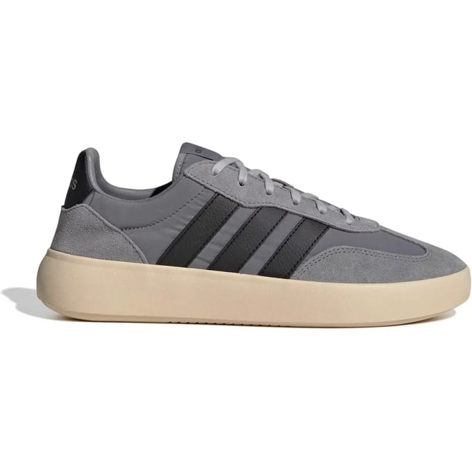 Lage Sneakers adidas Baskets Barreda Decode daim