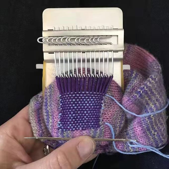 Mini outil de tissage manuel, outil de reprisage DIY, machine de tressage et de patching pour débutants beige