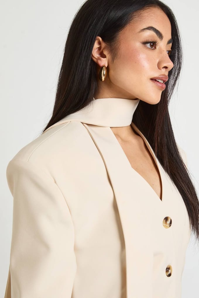 boohoo Dames Blazer Met Sjaalkraag En Getailleerde Taille | Ecru | Maat: 40