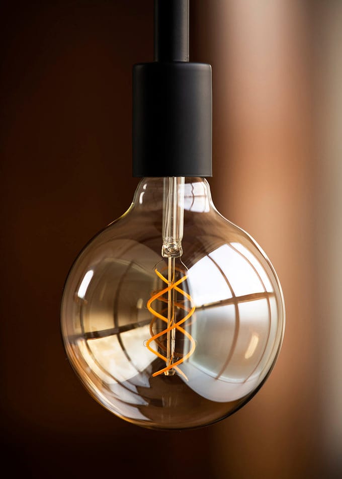Bailey Spiraled Basis G95 LED Filament Globe Lamp E27 4W Goud - 144338