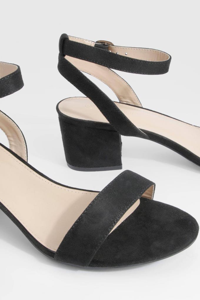 boohoo Dames Brede Pasvorm, Lage Block, Nagenoeg Onzichtbare Hakken | Black | Maat: 4