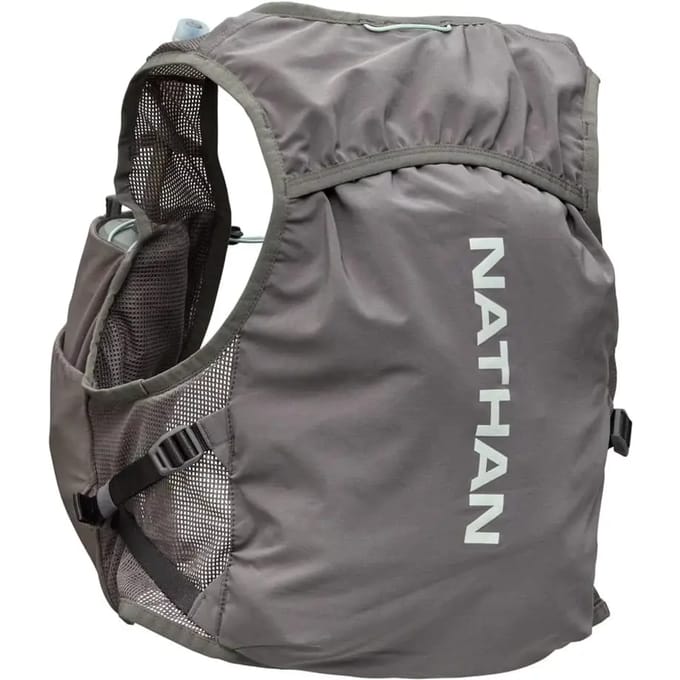 Nathan Pinnacle Breeze 4 Liter Hardlooprugzak Dames - Antraciet | Maat: S/M