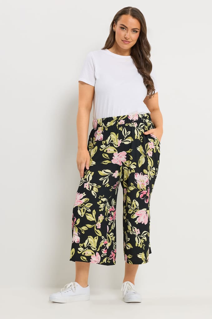 Yours Zwarte Getextureerde Culottes Met Bloemenprint Size 46