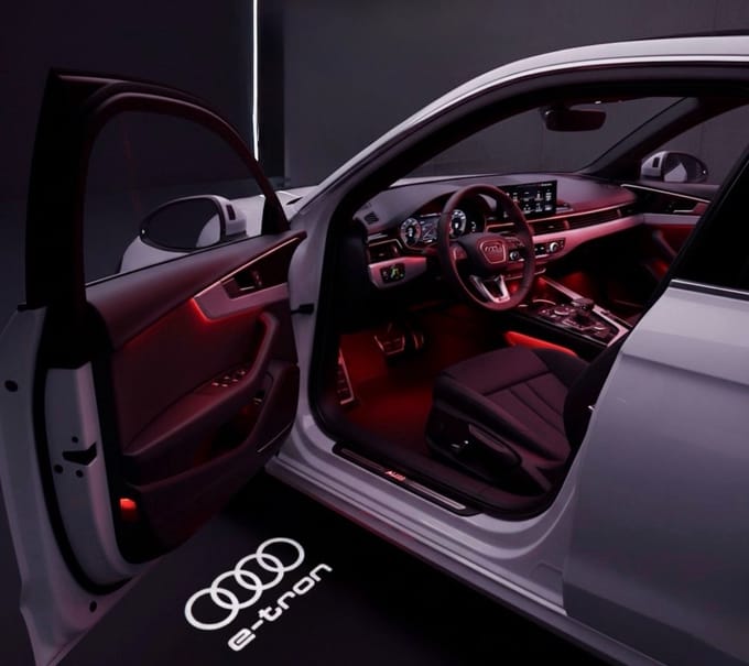 Instapverlichting Geschikt voor Audi – Ringen + e-tron Logo – LED Deurverlichting – Set van 2 – Plug & Play
