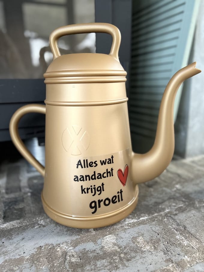 Creaties van Hier - Gieter - Alles wat aandacht krijgt groeit - Goud - 12 Liter
