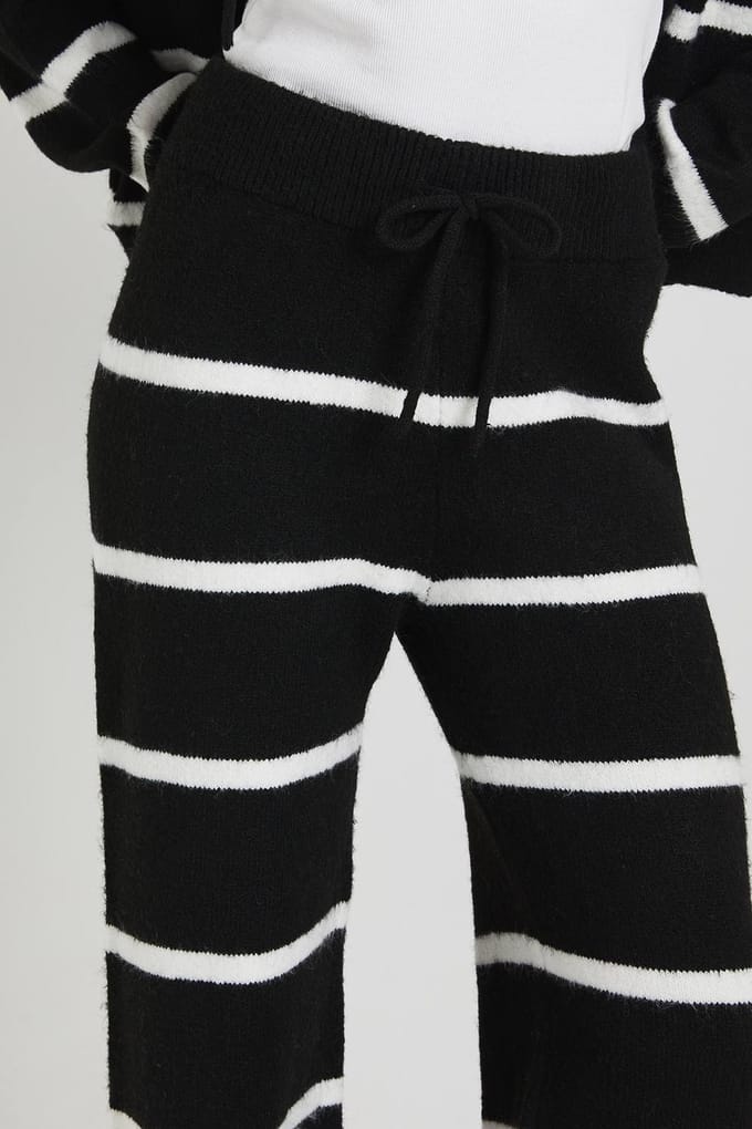 boohoo Dames Gestreepte gebreide broek met wijde pijpen | Mono | Maat: Medium