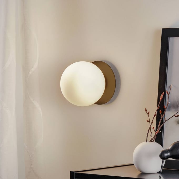 EMIBIG LIGHTING Wandlamp Minerva K1 met zwarte metalen rand