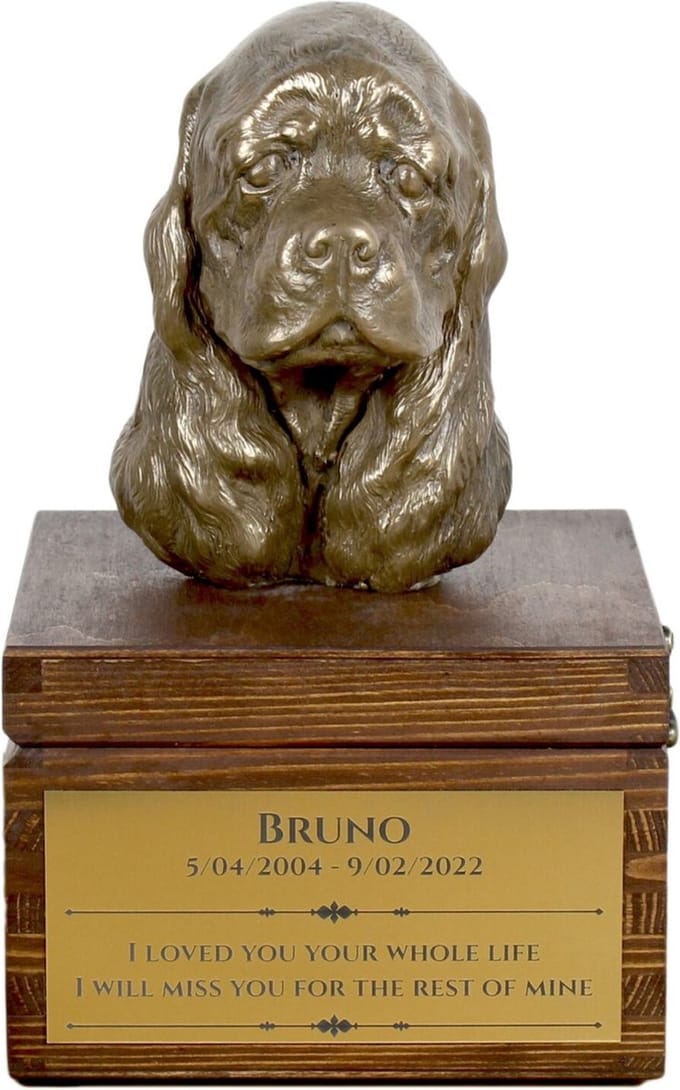 Amerikaanse Cocker Spaniel urn met beeldje - gepersonaliseerde hondenurn