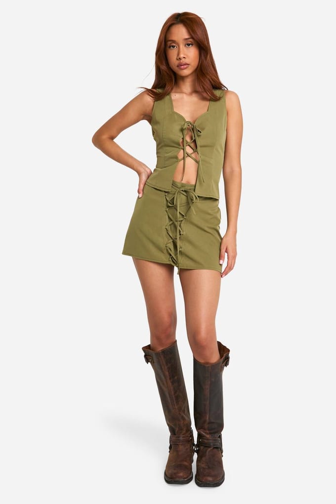 boohoo Mini Rok met Vetersluiting aan de Voorkant | Olive | Maat: 8