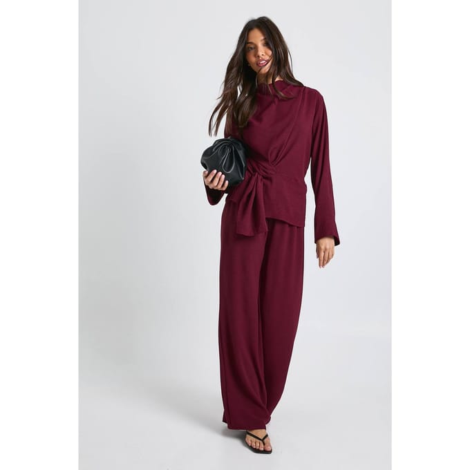 boohoo Dames Geweven Draperende Lange Mouw Blouse & Broek Set | Bordeaux Rood | Maat: 40