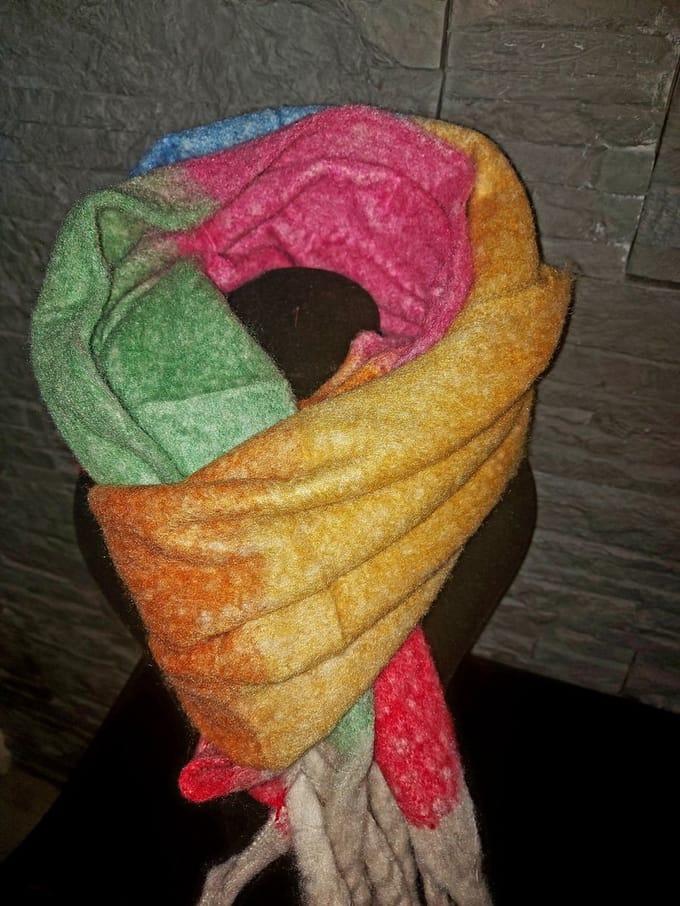 Grove sjaal multicollor met franjes