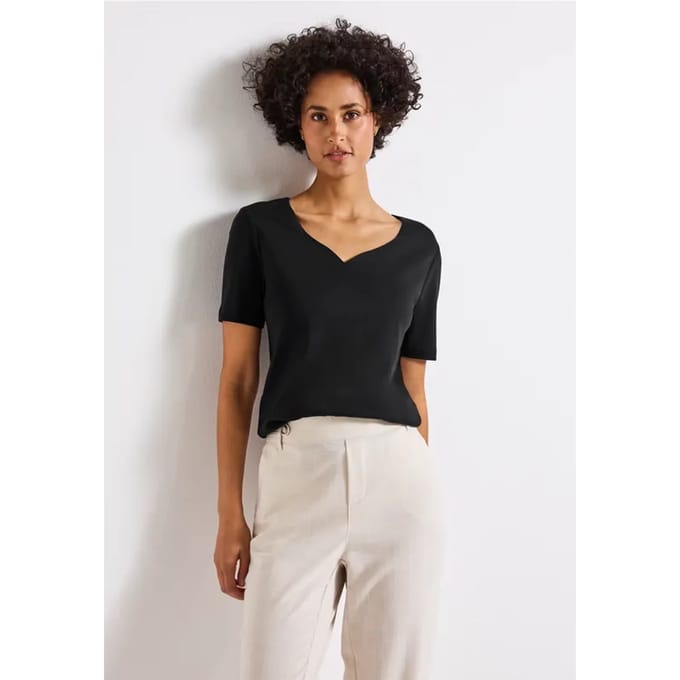 Shirt met hartvormige halslijn