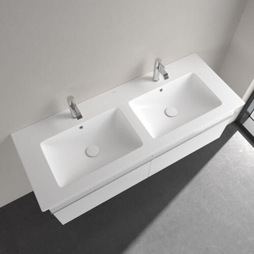 Villeroy & Boch Venticello cabinet double washbasin 130 x 50 cm 4111DL01