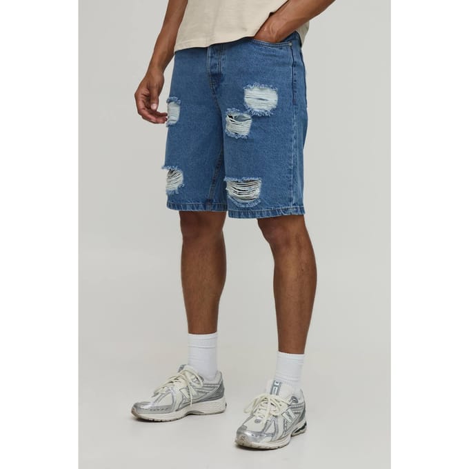 Slim Fit Denim Short Met Ripped Details | Light Blue | Size 32