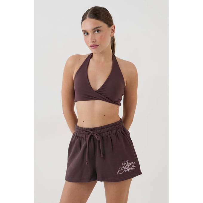 Dames Dsgn Studio Script Wijdvallende Sweat Short | Chocolate | Maat: Medium