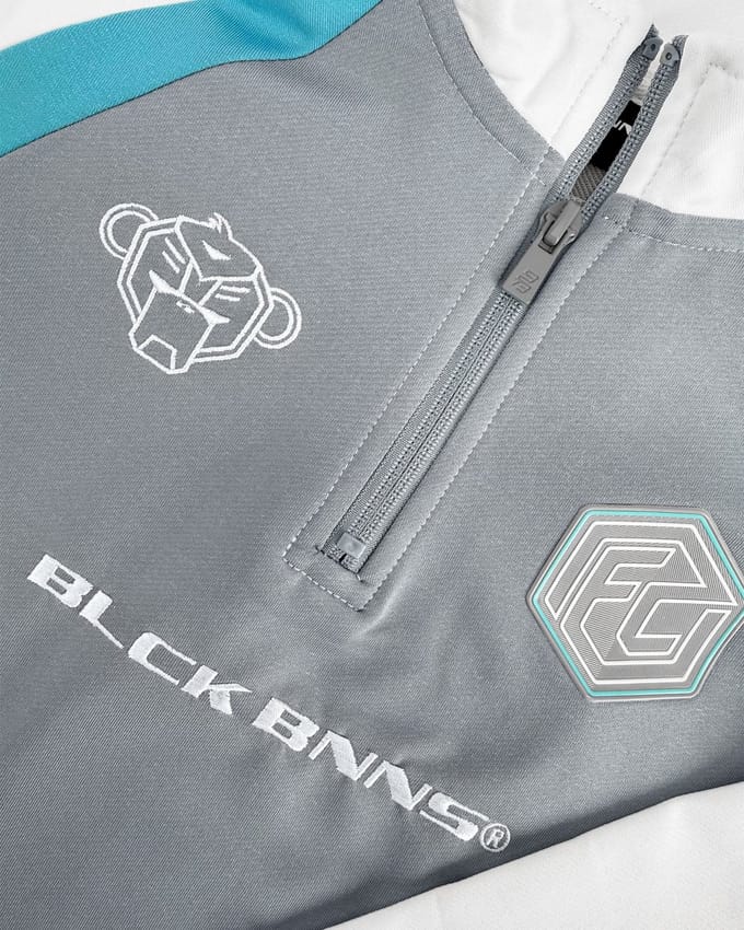 KIDS FOOTBALL TRACKSUIT