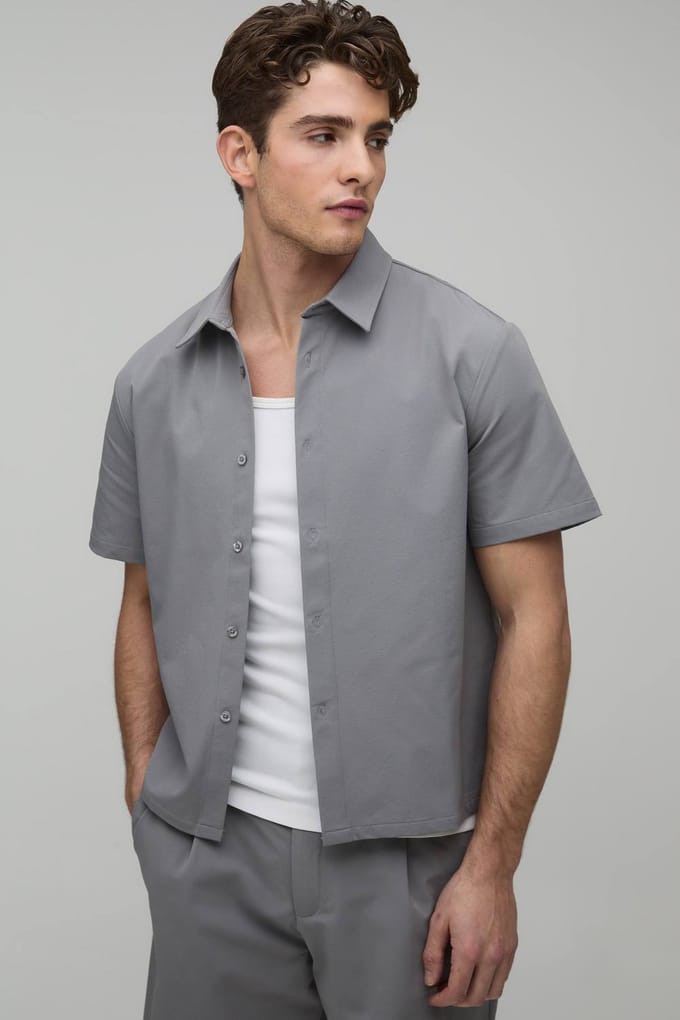 Regular Fit Technical Stretch Short Sleeve Shirt | Grey | Size Medium