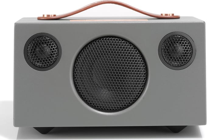 Audio Pro T3+ Draagbare Bluetooth Luidspreker – 2×5W + 15W Klasse D – 3,5” Woofer & 2 Textieldome Tweeters – Frequentiebereik 70 Hz – 20 kHz – Compact & Draagbaar – Grijs