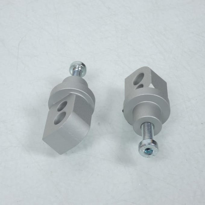 Paire Chape de repose pied Arrière Lightech pour moto Suzuki 750 FTP008SIL