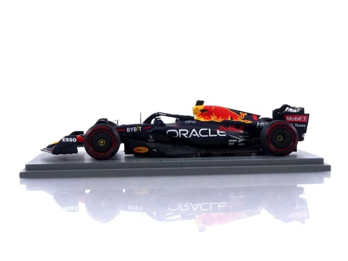 Red Bull Racing RB18 Spark Models Modelauto 1:43 2022 Max Verstappen ORACLE Red Bull Racing S8550
