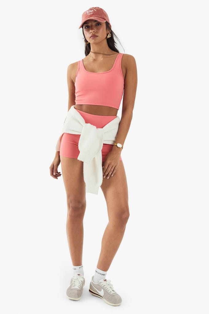 boohoo Dames DSGN Studio Ultra Sculpt Ruched Bum Shorts | Coral | Maat: 2XL
