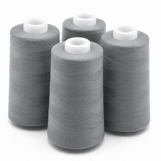 Polyester Overlockgaren – 4 Cones × 2700 m – Totaal 10.800 m – Grijs 233