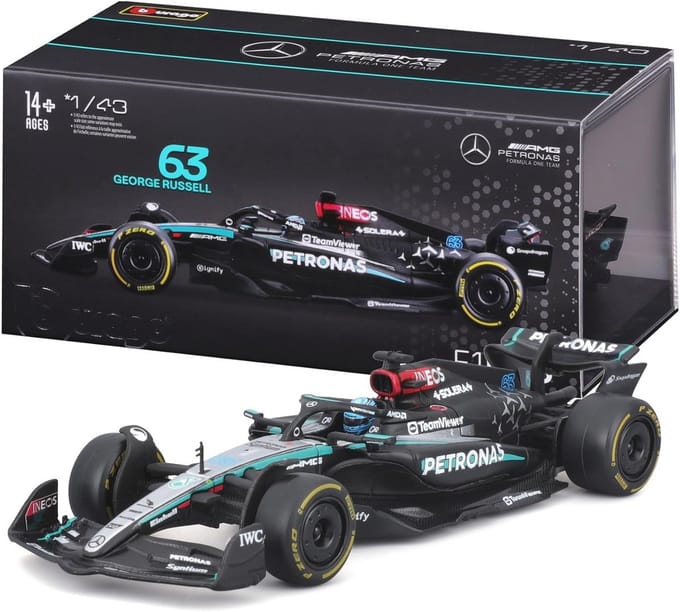 Formule 1 Diecast Model 1:43 met Helm en Displaykoffer - George Russell 2024