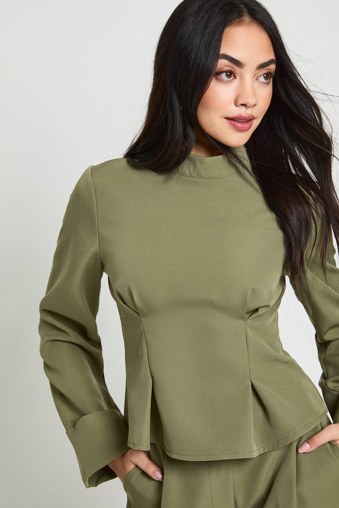 boohoo Dames Hoge Hals Peplum Top | Donkere Olijf | Maat: 44