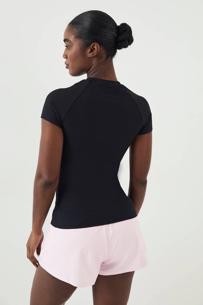 Dames DSGN Studio Ultra Sculpt Geribbeld Korte Mouw Top | Zwart | Maat: Small