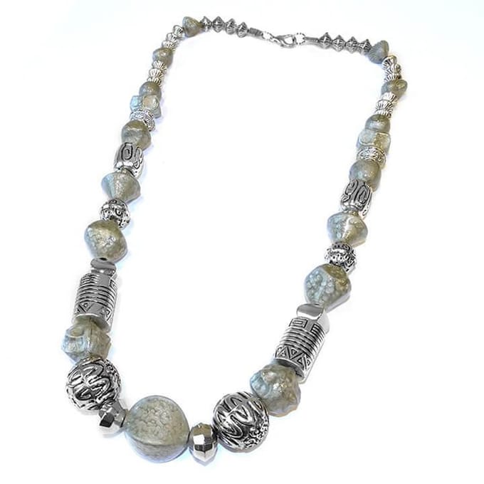 Ketting met Grijze Kralen