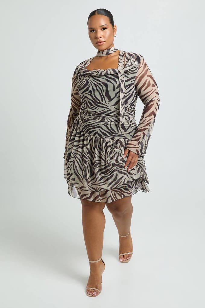 boohoo Dames Plus Zebra Hoge Hals Drop Rok Skater | Ecru | Maat: 18