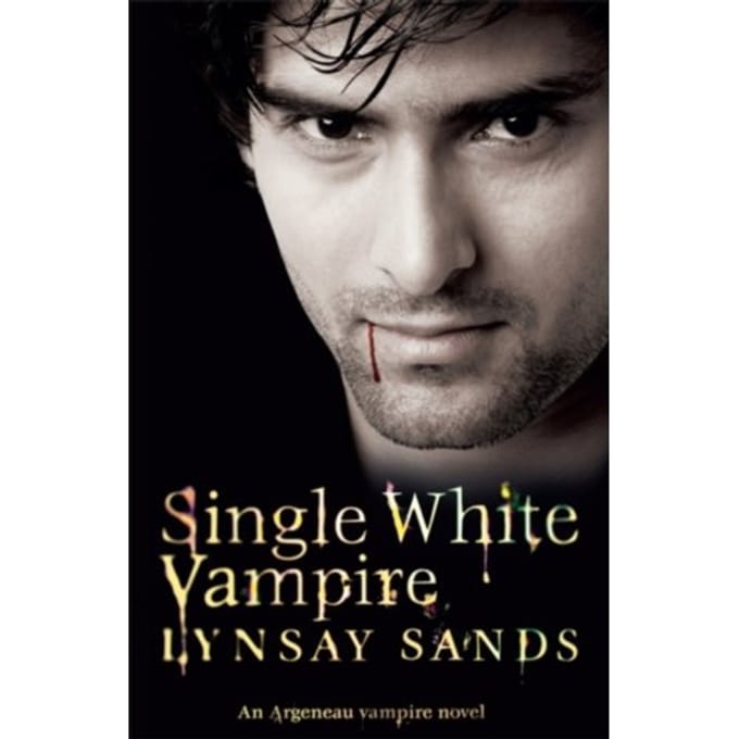 Single White Vampire door Lynsay Sands Paperback Boek 9780575093836