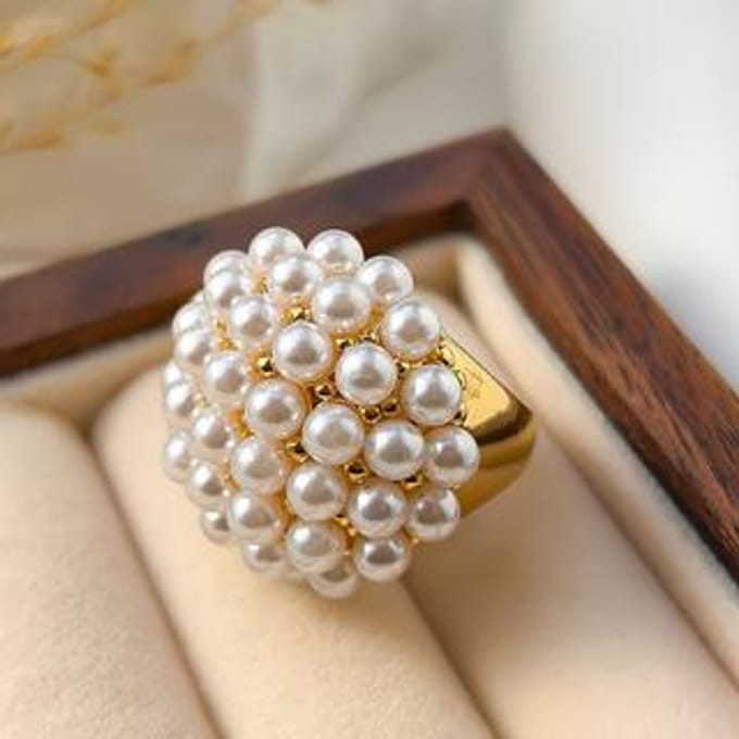 Franse Zachte Wind Imitatie Parel Bloei Openings Verstelbare Ring Dames Elegante Temperament Vakantie Accessoires Cadeau resizable brown