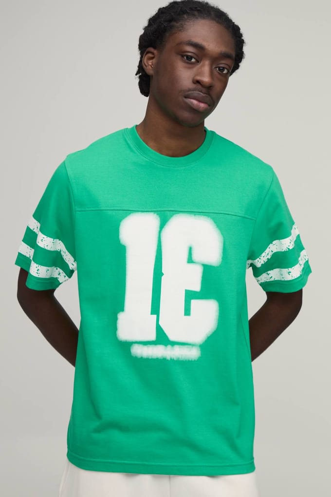 Regular Boxy Fit Gewassen Varsity Print Paneel T-shirt | Green | Size Small