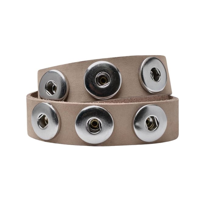 Quiges - Leren Drukknoop Armband 18mm Lichtgrijs 39 - 41cm - EBM134