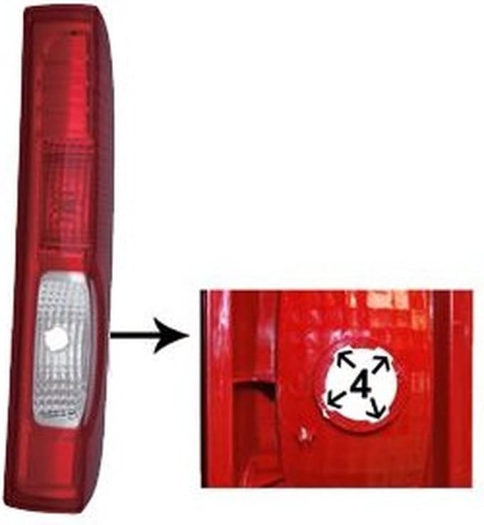 Achterlichtglas rechts Nissan Primastar Bus (x83). Model: 2001-03 - 2023-10-29
