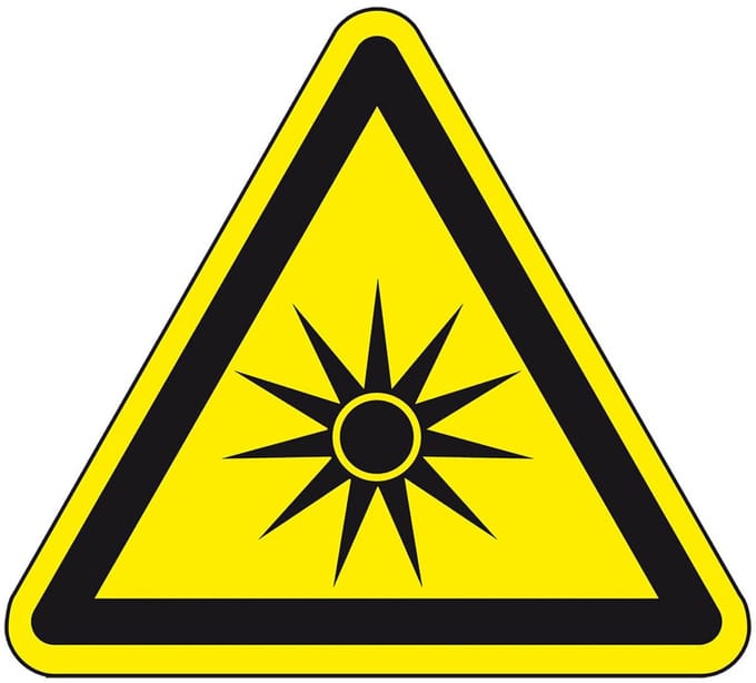 Waarschuwingssticker optische straling - ISO 7010 - W027 200 mm