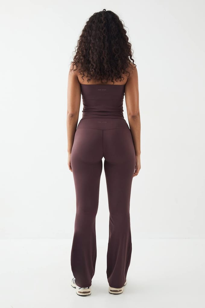 Dames DSGN Studio Petite Hoge Taille Ultra Sculpt Yoga Wijduitlopende Legging | Chocoladebruin | Maat: Medium