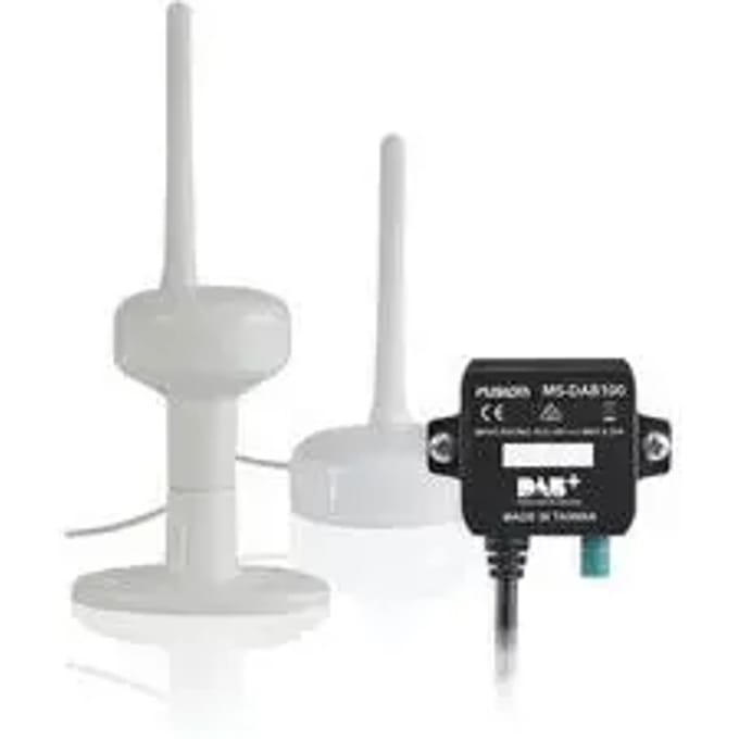 Digitale radiomodule met antenne Fusion RA670 - DAB+
