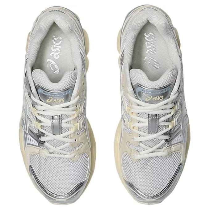 Baskets ASICS Gel Nimbus 9 Blanc Argent Pur Unisexe 1201A424-106 43.5 beige