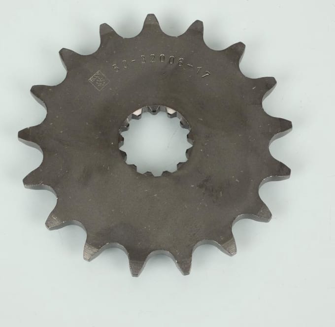 Pignon de sortie de boite Esjot pour Auto 17 dents pas 520 Neuf