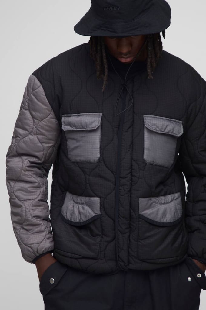 Regular Fit Kraagloze Gewatteerde Ripstop Colour Block Binnenvoering Jas | Black | Size Medium