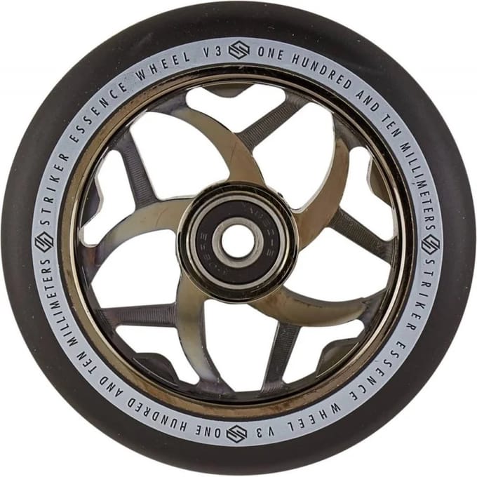 Striker Essence V3 Wielen Black Chrome 2pc