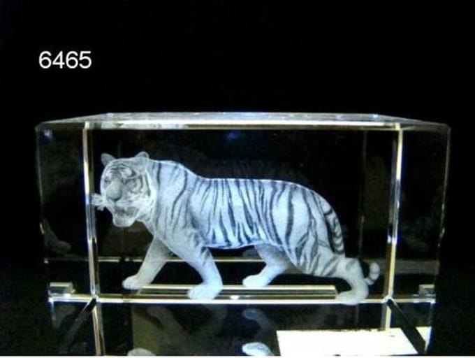 3D Laser Gravure Tijger in Glasblokje – Luxe Cadeau – 8 cm