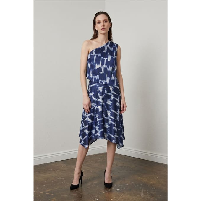 Asymmetrische Satijnen Blouse en Midi Rok Set